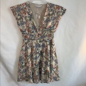 New SHOWPO beige/pastel floral print V neck sleevless circular girls dress Sz 6